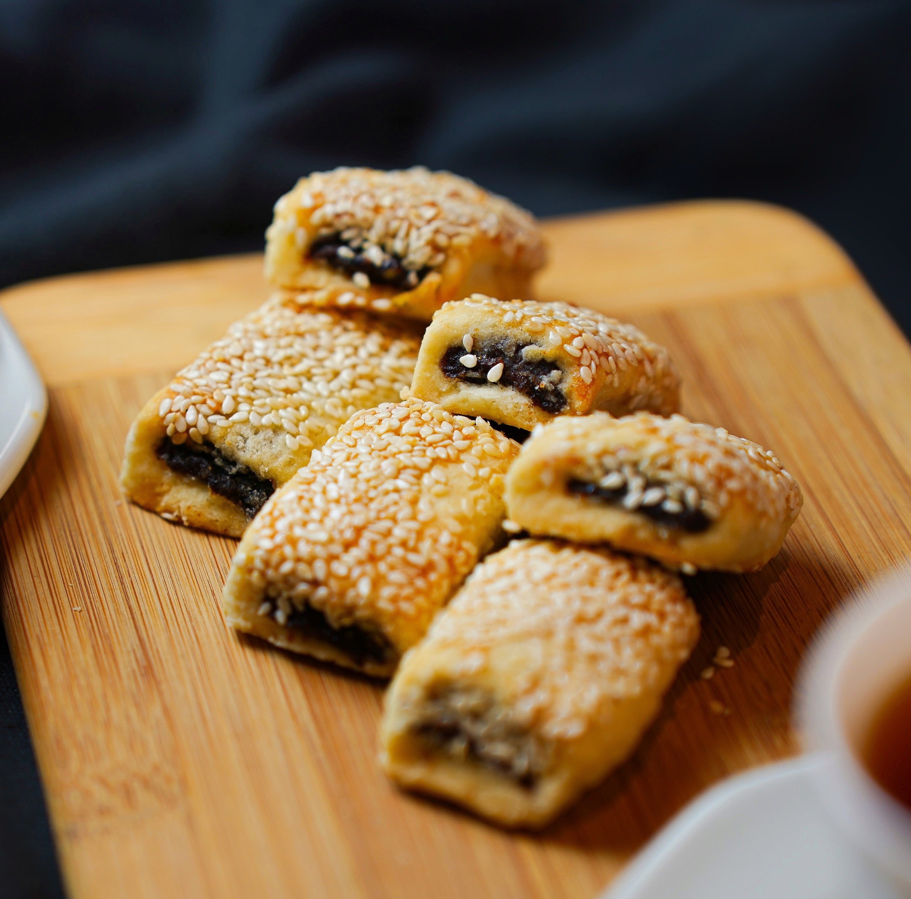 Date and Sesame Cookies